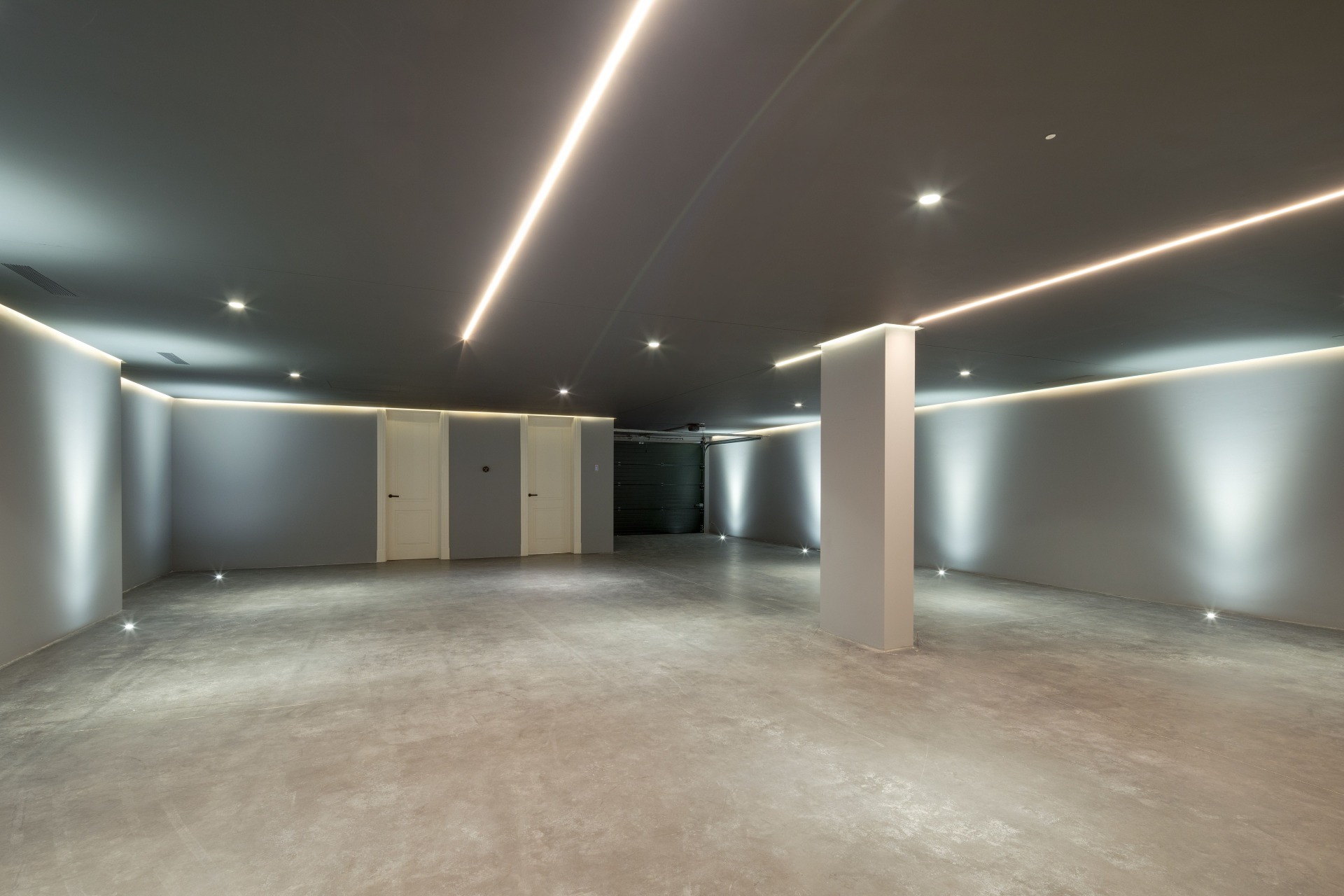 Casa Angélico, villa contemporánea situada en una comunidad cerrada con doble control de acceso en Cascada de Camoján | Image 36