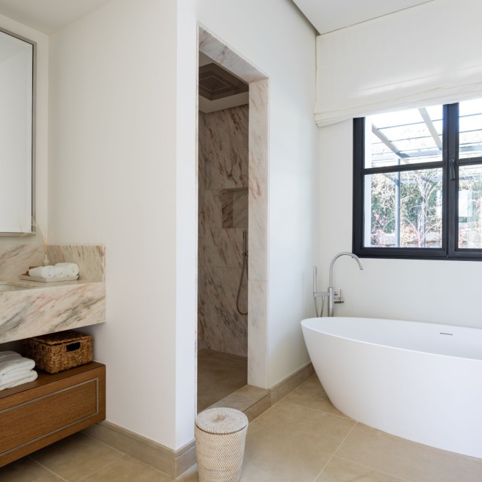 Casa Angélico, villa contemporánea situada en una comunidad cerrada con doble control de acceso en Cascada de Camoján | Image 41