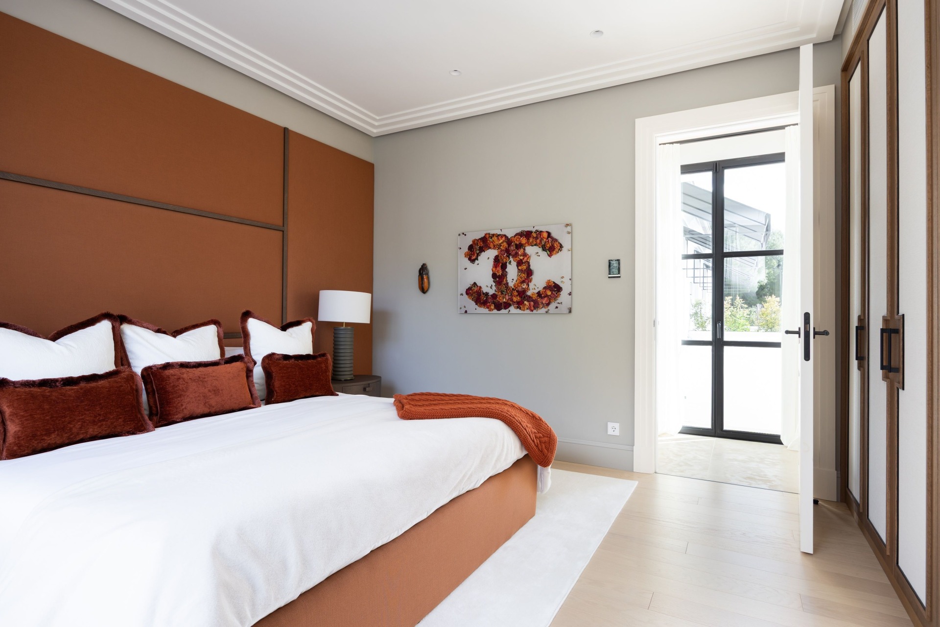 Casa Angélico, villa contemporánea situada en una comunidad cerrada con doble control de acceso en Cascada de Camoján | Image 44