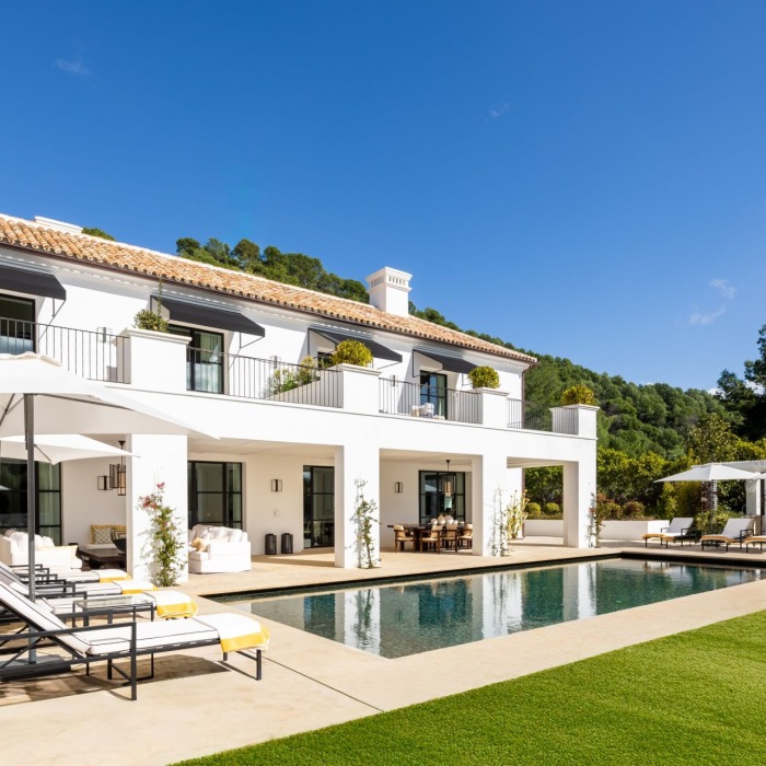 Casa Angélico, villa contemporánea situada en una comunidad cerrada con doble control de acceso en Cascada de Camoján | Image 2