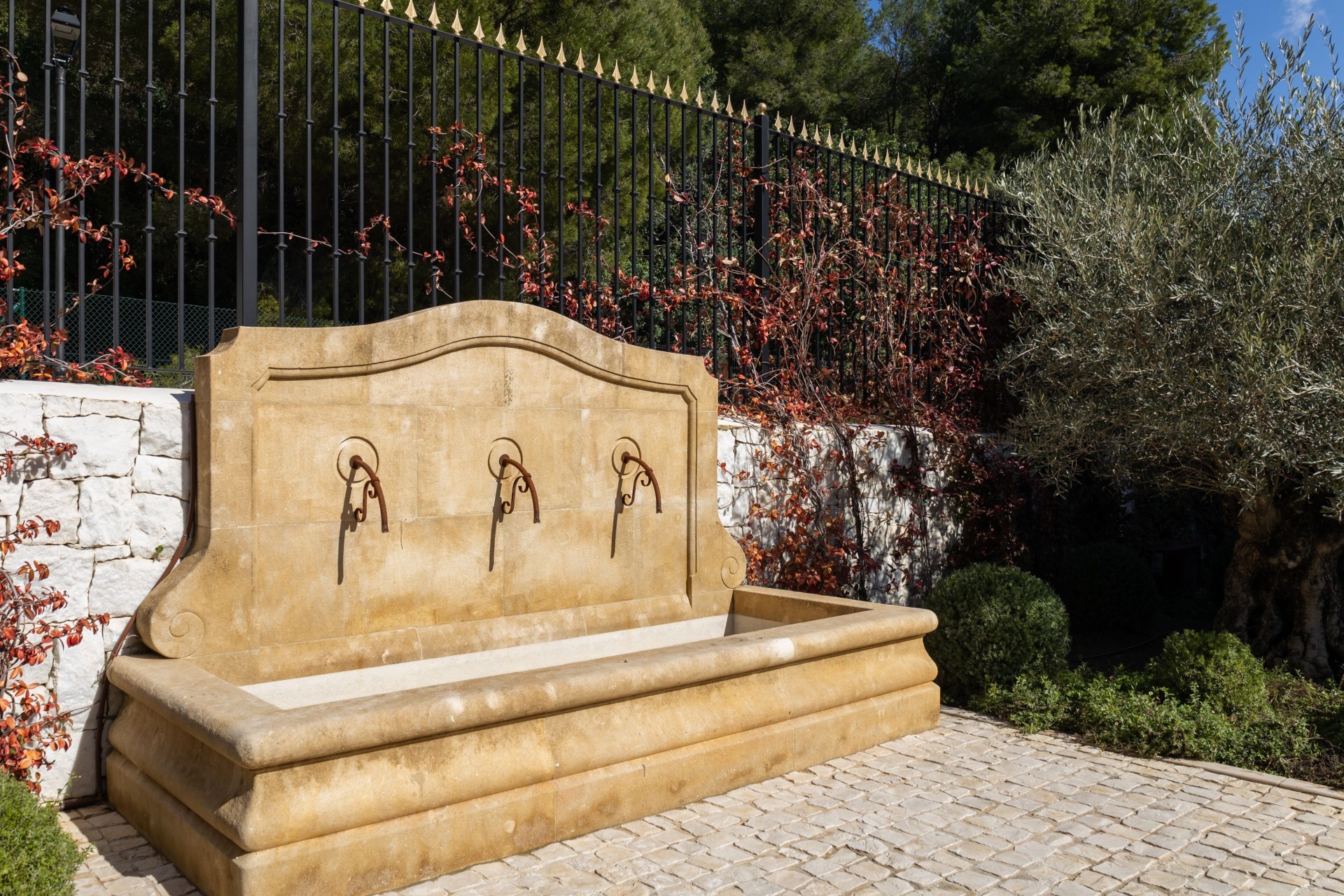 Casa Angélico, villa contemporánea situada en una comunidad cerrada con doble control de acceso en Cascada de Camoján | Image 59