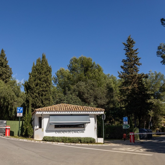 Casa Angélico, villa contemporánea situada en una comunidad cerrada con doble control de acceso en Cascada de Camoján | Image 60