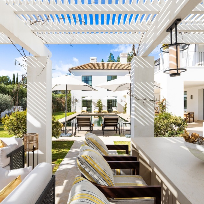 Casa Angélico, villa contemporánea situada en una comunidad cerrada con doble control de acceso en Cascada de Camoján | Image 4