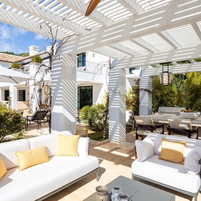 Casa Angélico, villa contemporánea situada en una comunidad cerrada con doble control de acceso en Cascada de Camoján | Image 3