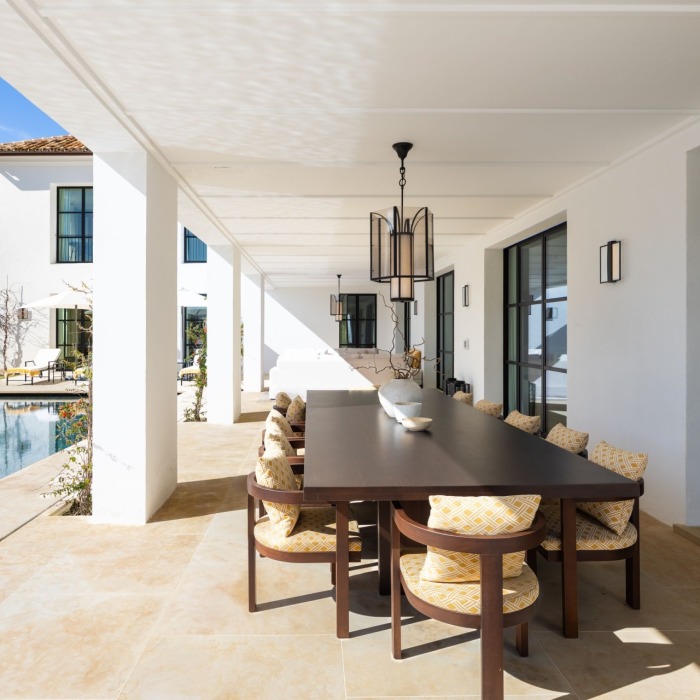 Casa Angélico, villa contemporánea situada en una comunidad cerrada con doble control de acceso en Cascada de Camoján | Image 9