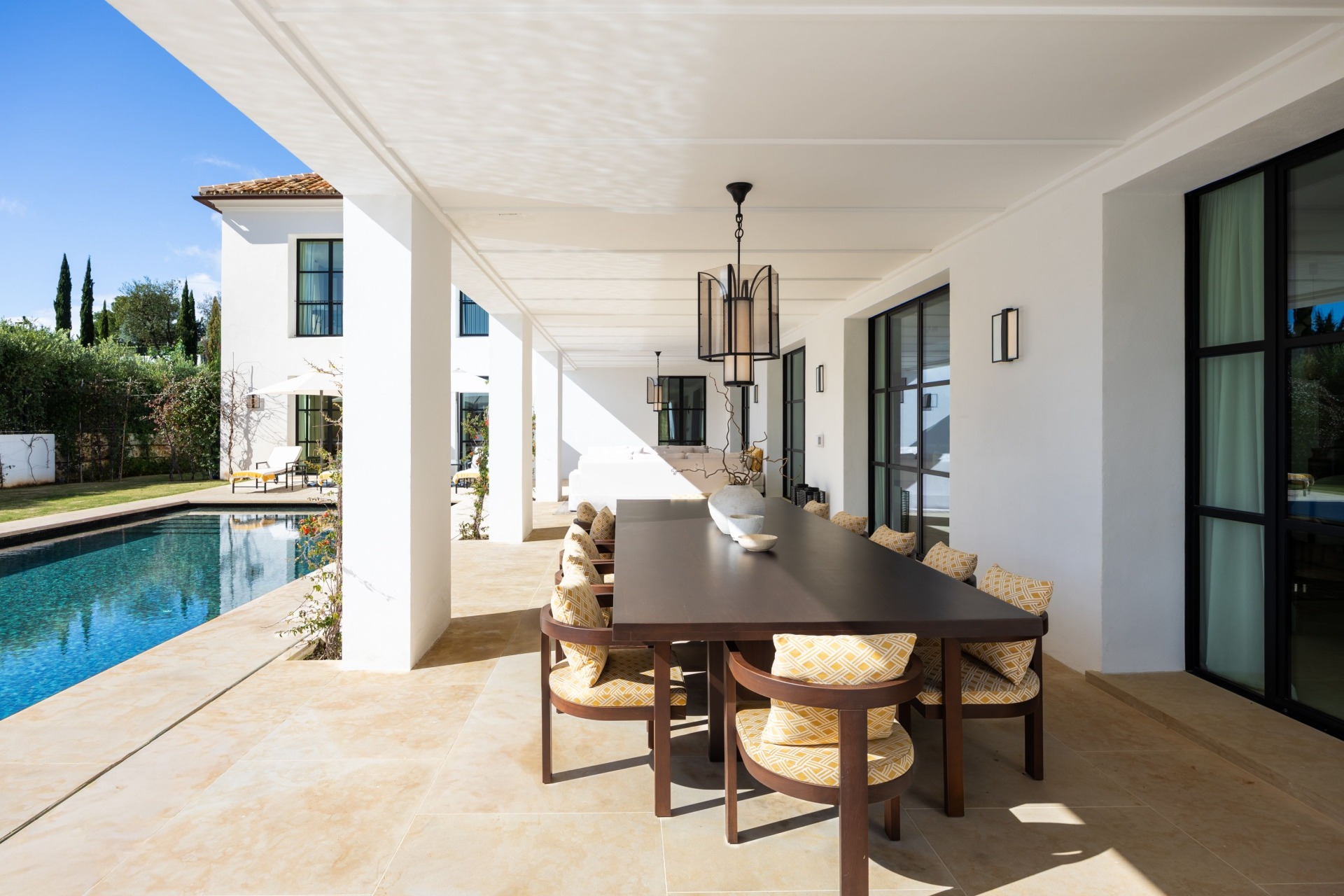 Casa Angélico, villa contemporánea situada en una comunidad cerrada con doble control de acceso en Cascada de Camoján | Image 9