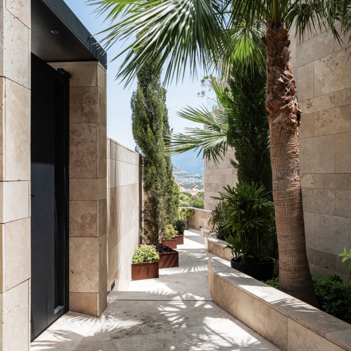 Stunning apartment In Grand View Marbella, Benahavis | Image 1