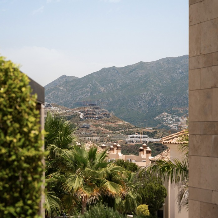 Stunning apartment In Grand View Marbella, Benahavis | Image 2
