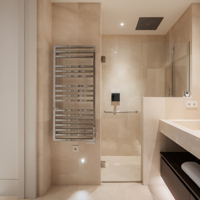Stunning apartment In Grand View Marbella, Benahavis | Image 28