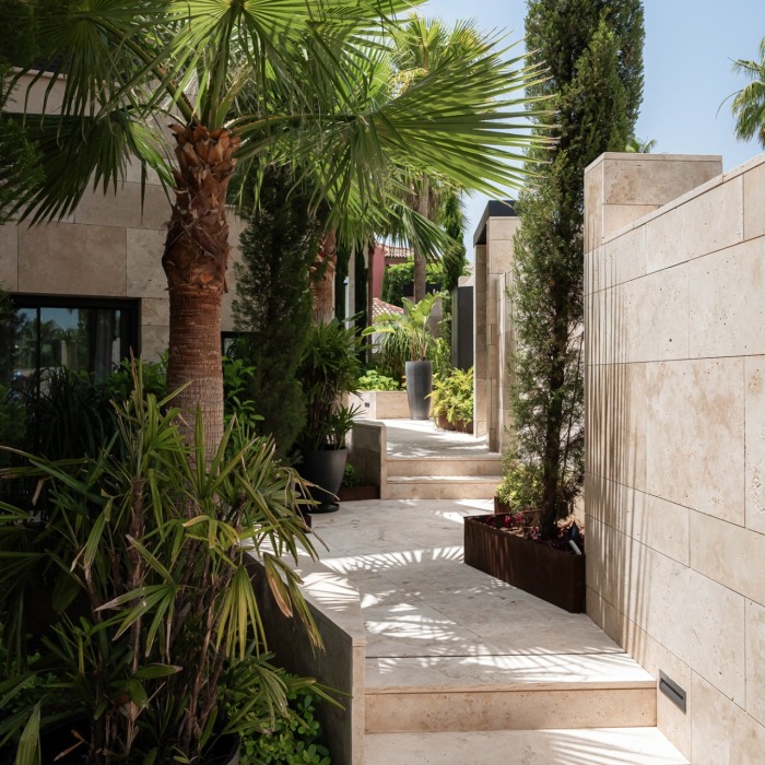Stunning apartment In Grand View Marbella, Benahavis | Image 3