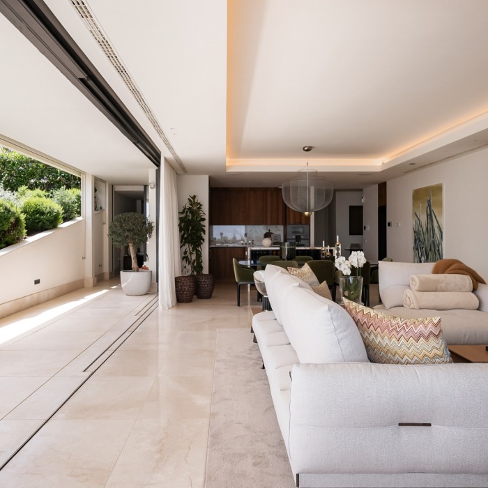 Stunning apartment In Grand View Marbella, Benahavis | Image 40