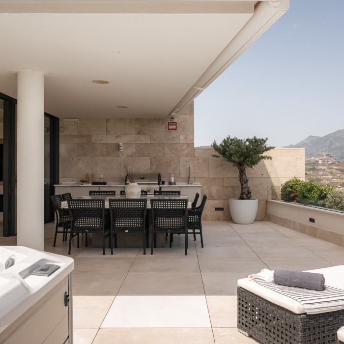 Stunning apartment In Grand View Marbella, Benahavis | Image 44