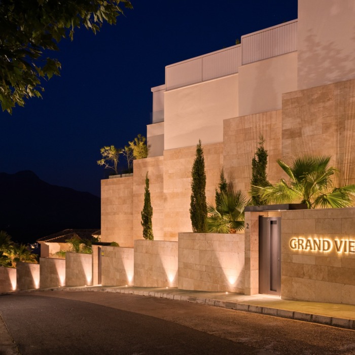 Stunning apartment In Grand View Marbella, Benahavis | Image 57