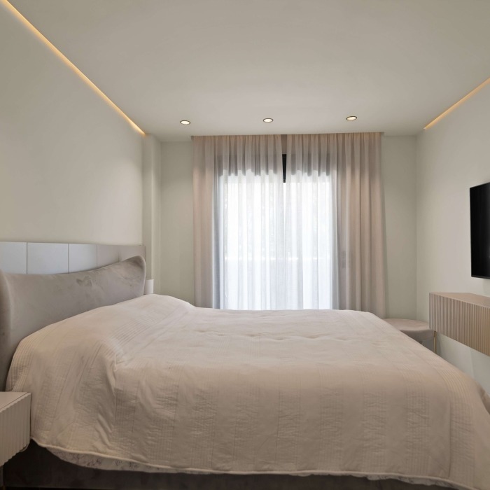 Elegant 3 Bedroom apartment in la Maestranza – Nueva Andalucia | Image 15