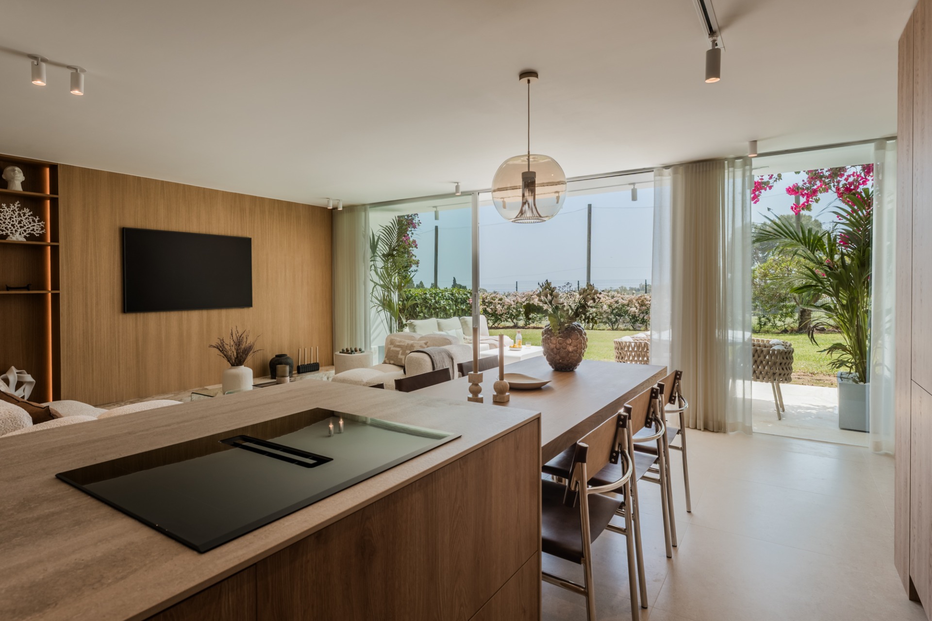 Casa Nyra – Un Appartement Raffiné au Cœur d’Aloha | Image 18