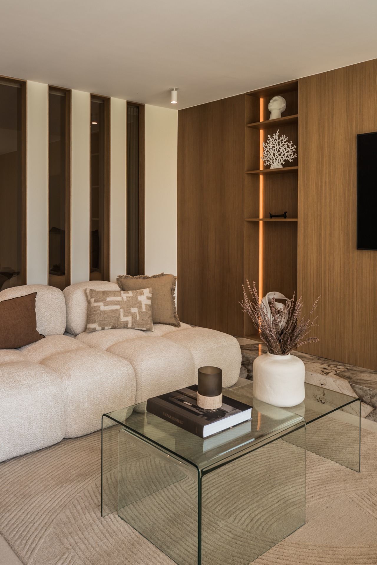 Casa Nyra – Un Appartement Raffiné au Cœur d’Aloha | Image 33