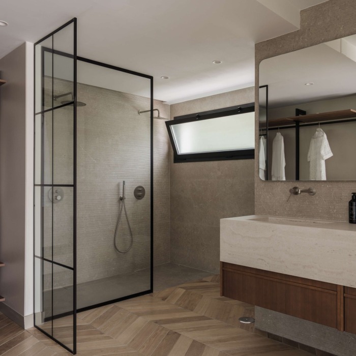 VILLA ELARA — VILLA REFORMADA EN UNA PRESTIGIOSA URBANIZACIÓN CERRADA EN EL CORAZÓN DE NUEVA ANDALUCÍA | Image 15