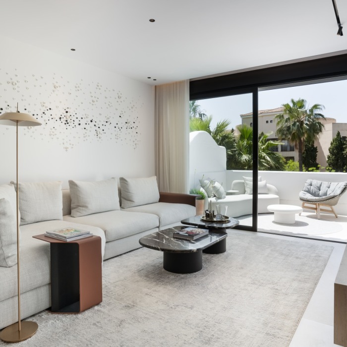 Ático dúplex completamente renovado a pocos pasos de la playa y de Puerto Banús