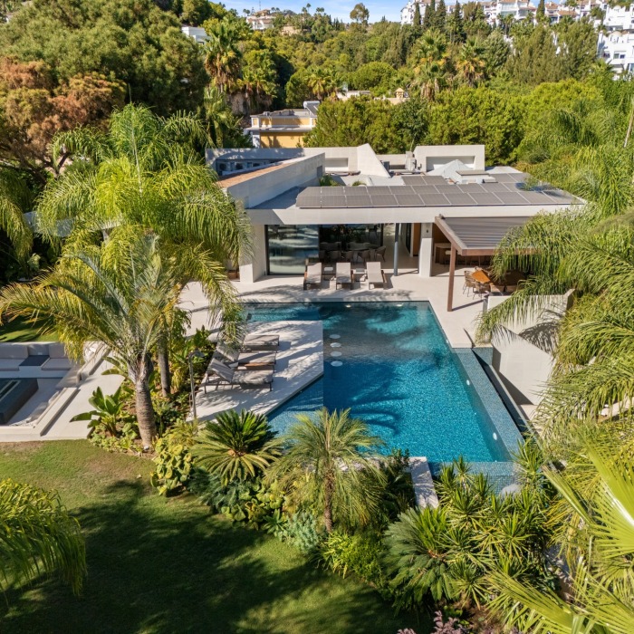 Las Chapas 5 – Villa contemporánea en Marbella Este-mcg1907 | Image 2